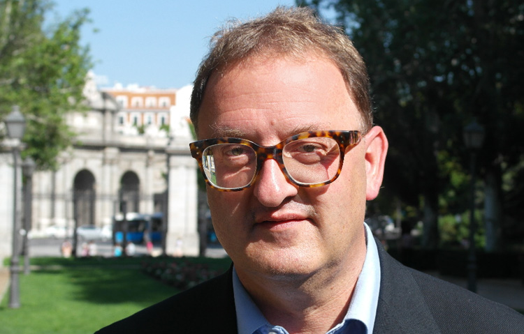 Simon Hirst